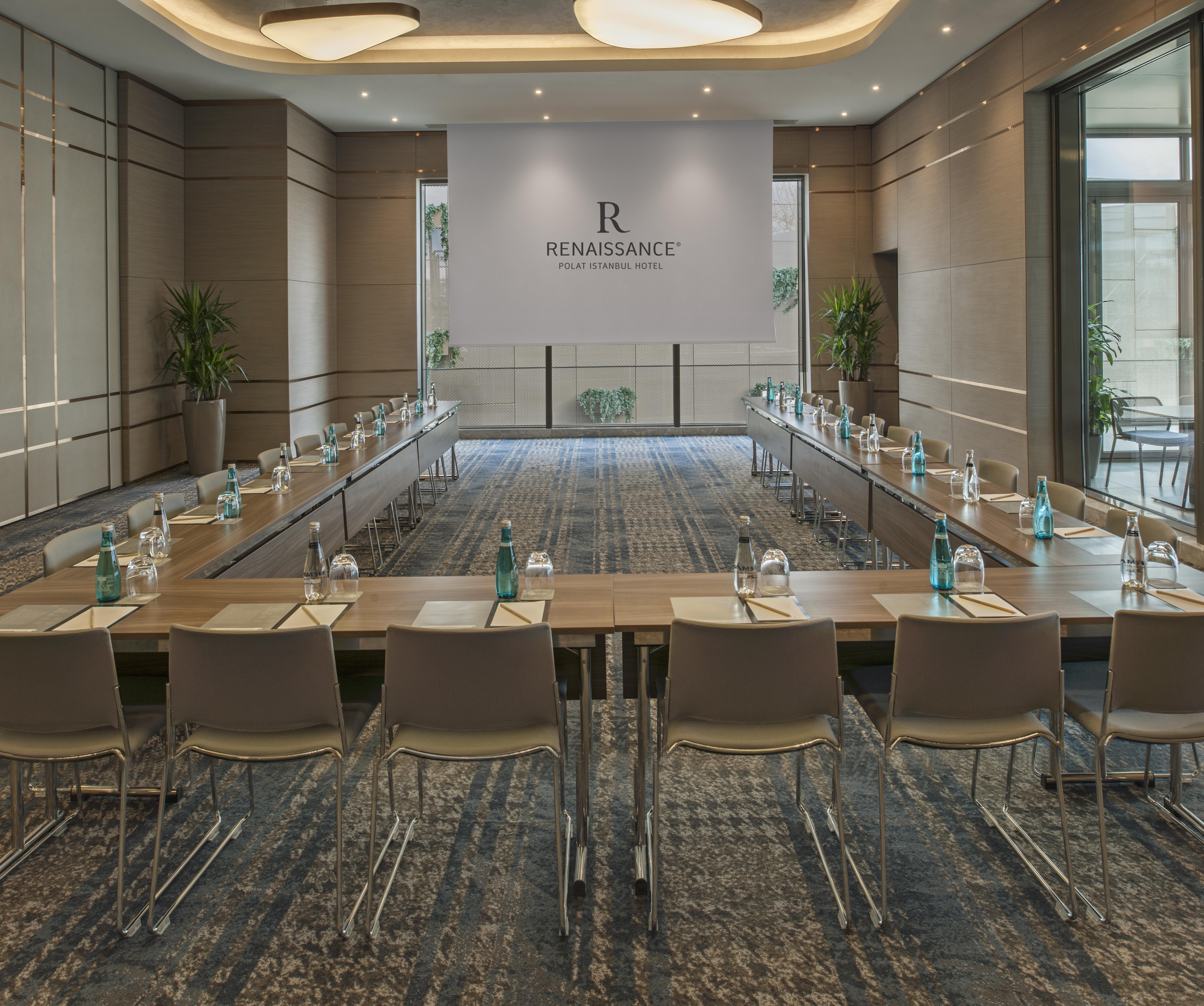 Renaissance Polat Istanbul Hotel מראה חיצוני תמונה